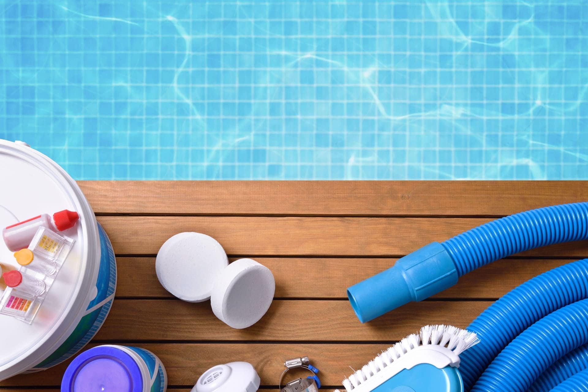 Pool Cleaning Equipement and services for your Miami Home